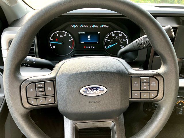 2025 Ford F-350 Super Duty Chassis Cab XL - Photo 21