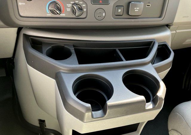 2025 Ford E-Series Cutaway Base - Photo 28