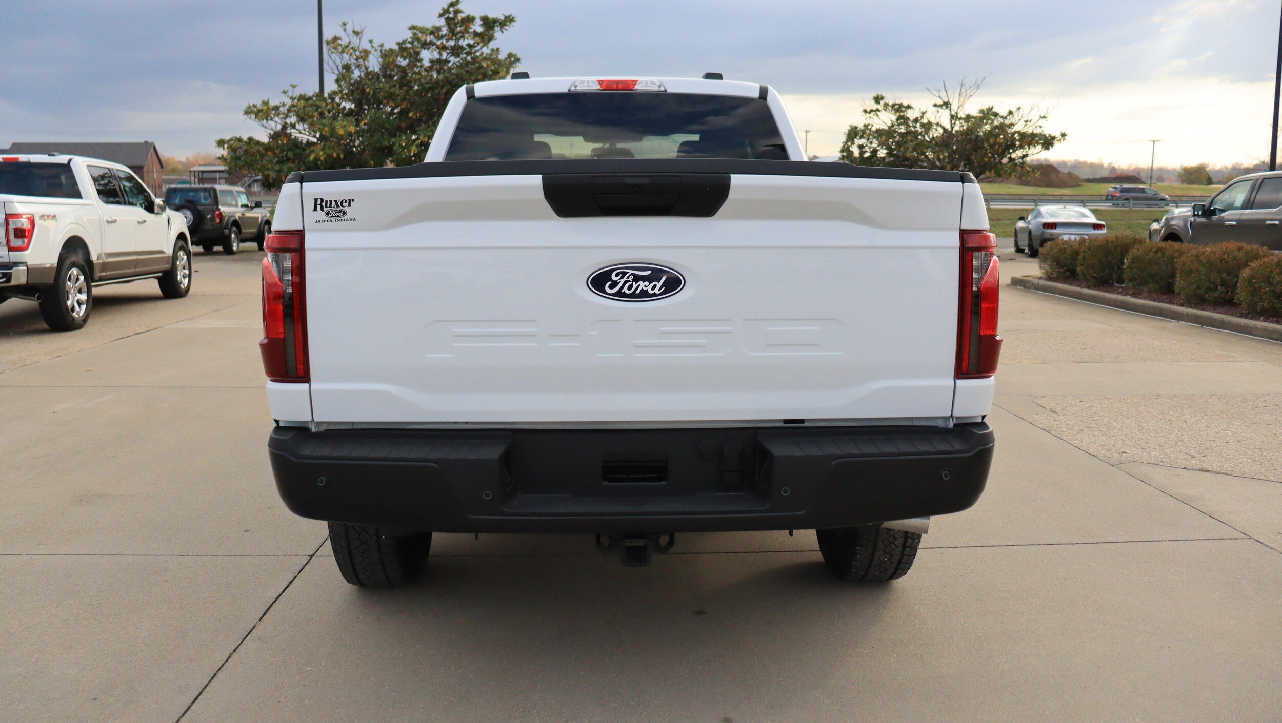 2025 Ford F-150 XL photo 3