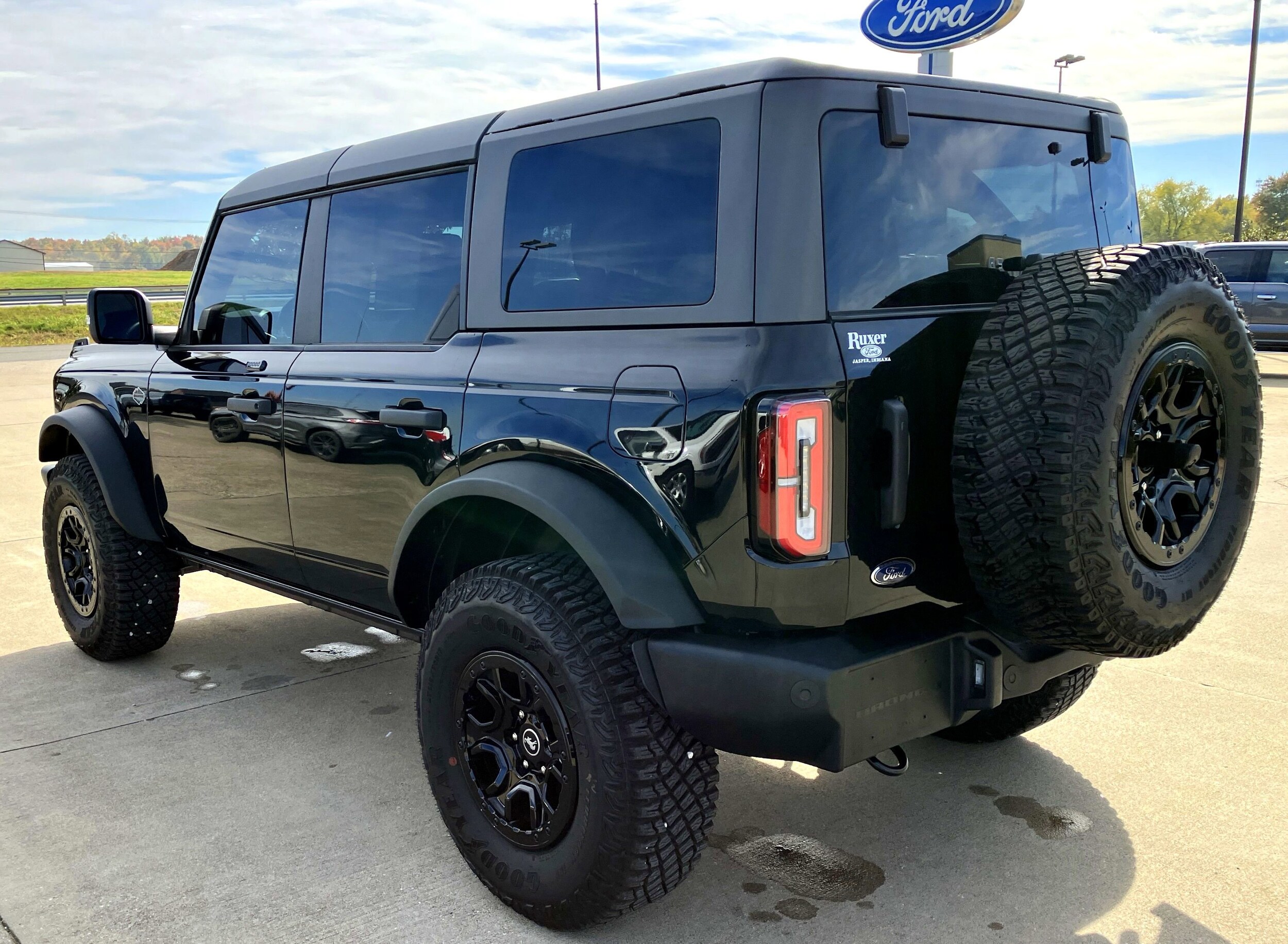 2023 Ford Bronco Wildtrak photo 3