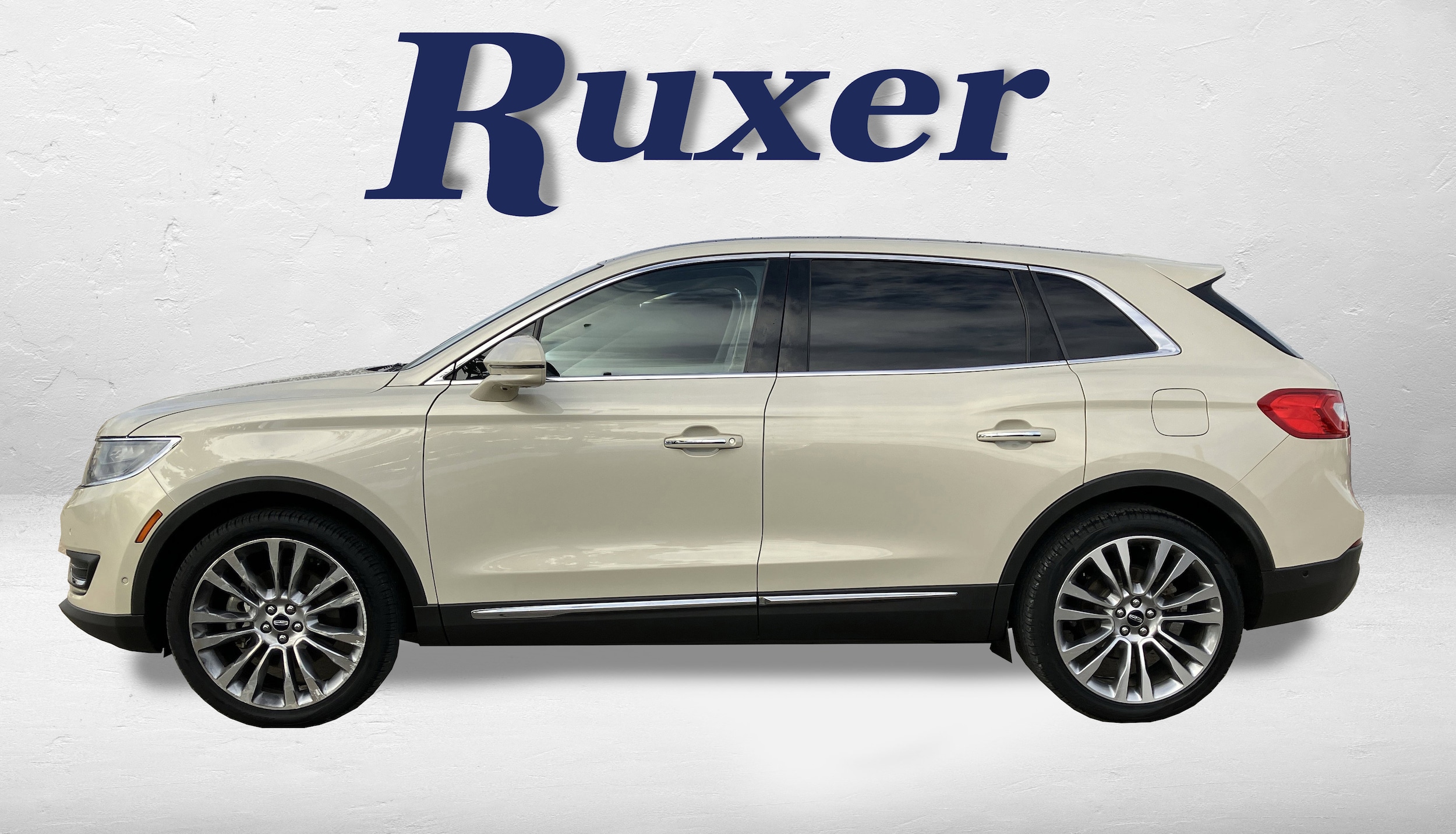 2016 Lincoln MKX Reserve's photo
