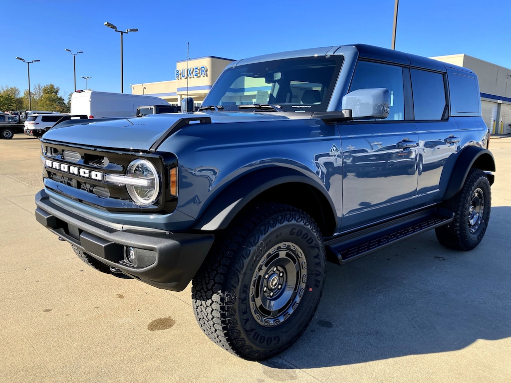 New 2025 Ford Bronco Outer Banks Outer Banks  4x4
