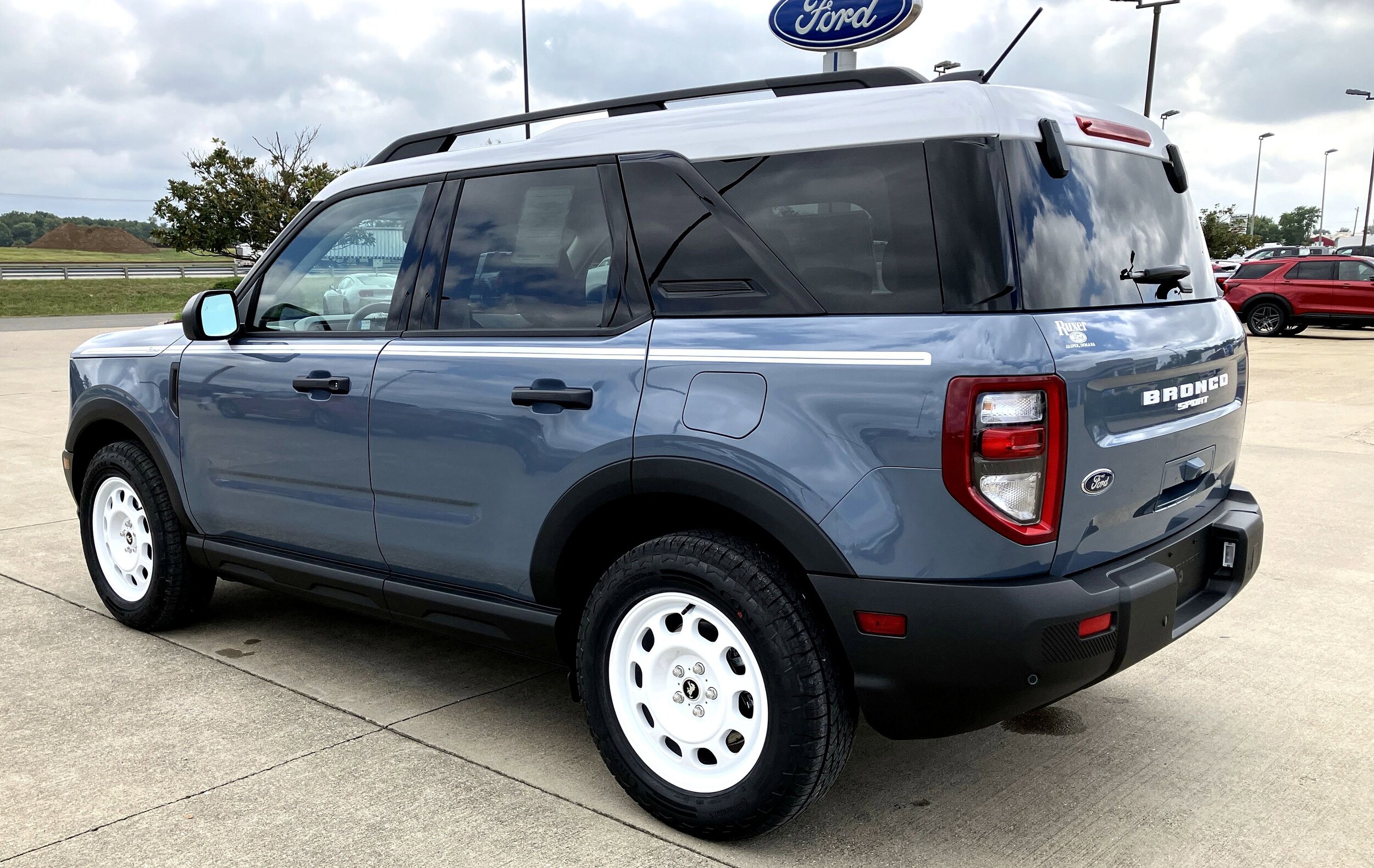 2025 Ford Bronco Sport Heritage photo 2