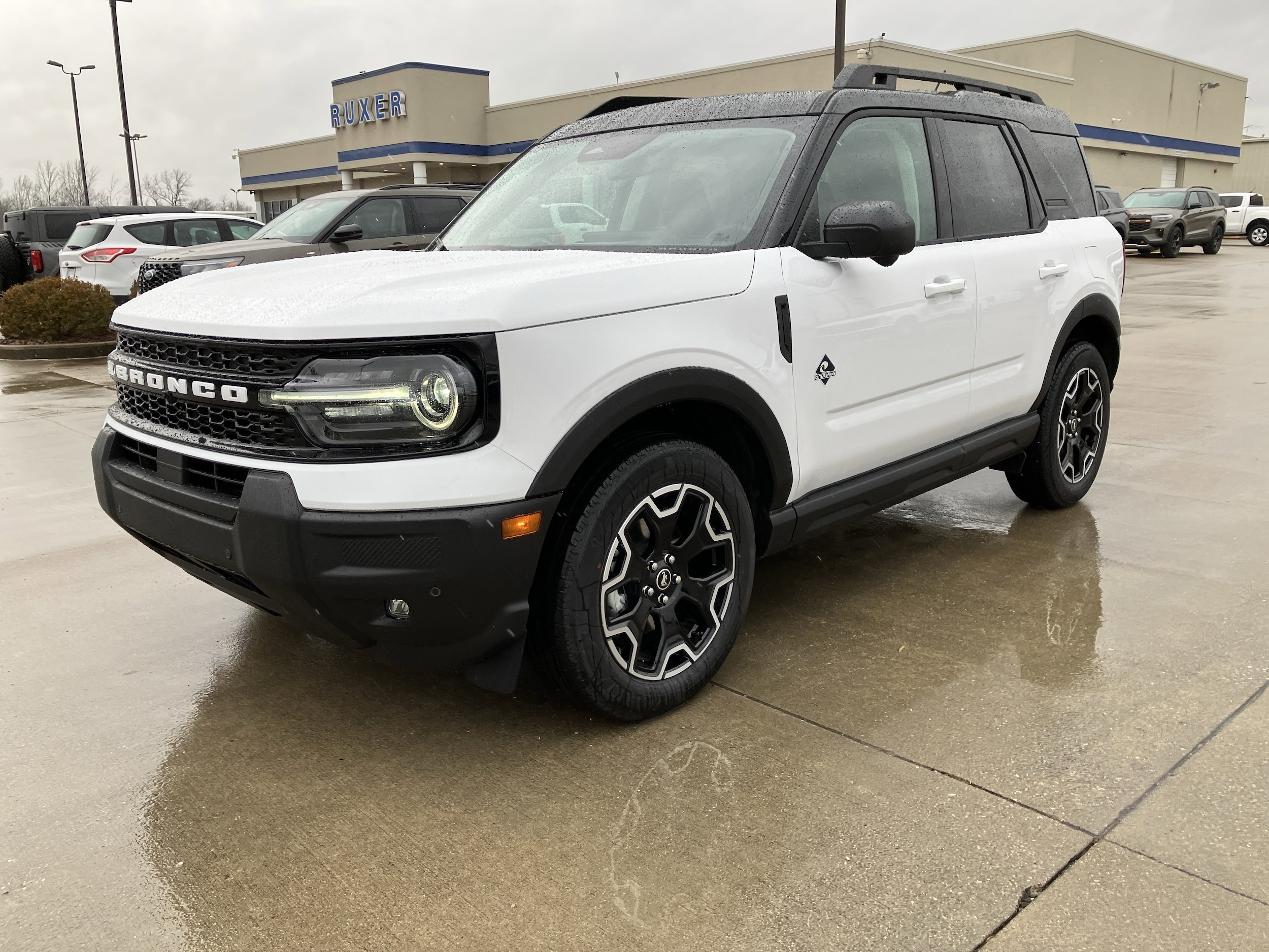2025 Ford Bronco Sport Outer Banks's photo