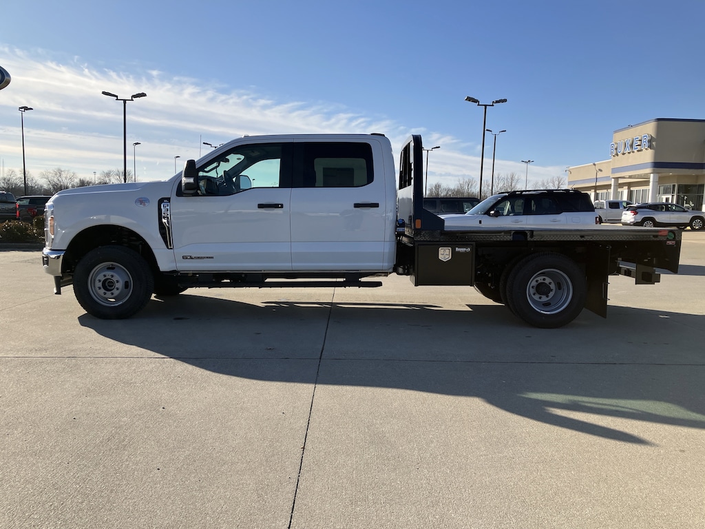 New 2025 Ford Super Duty F-350 DRW XL XL 4WD Crew Cab 179 WB 60 CA