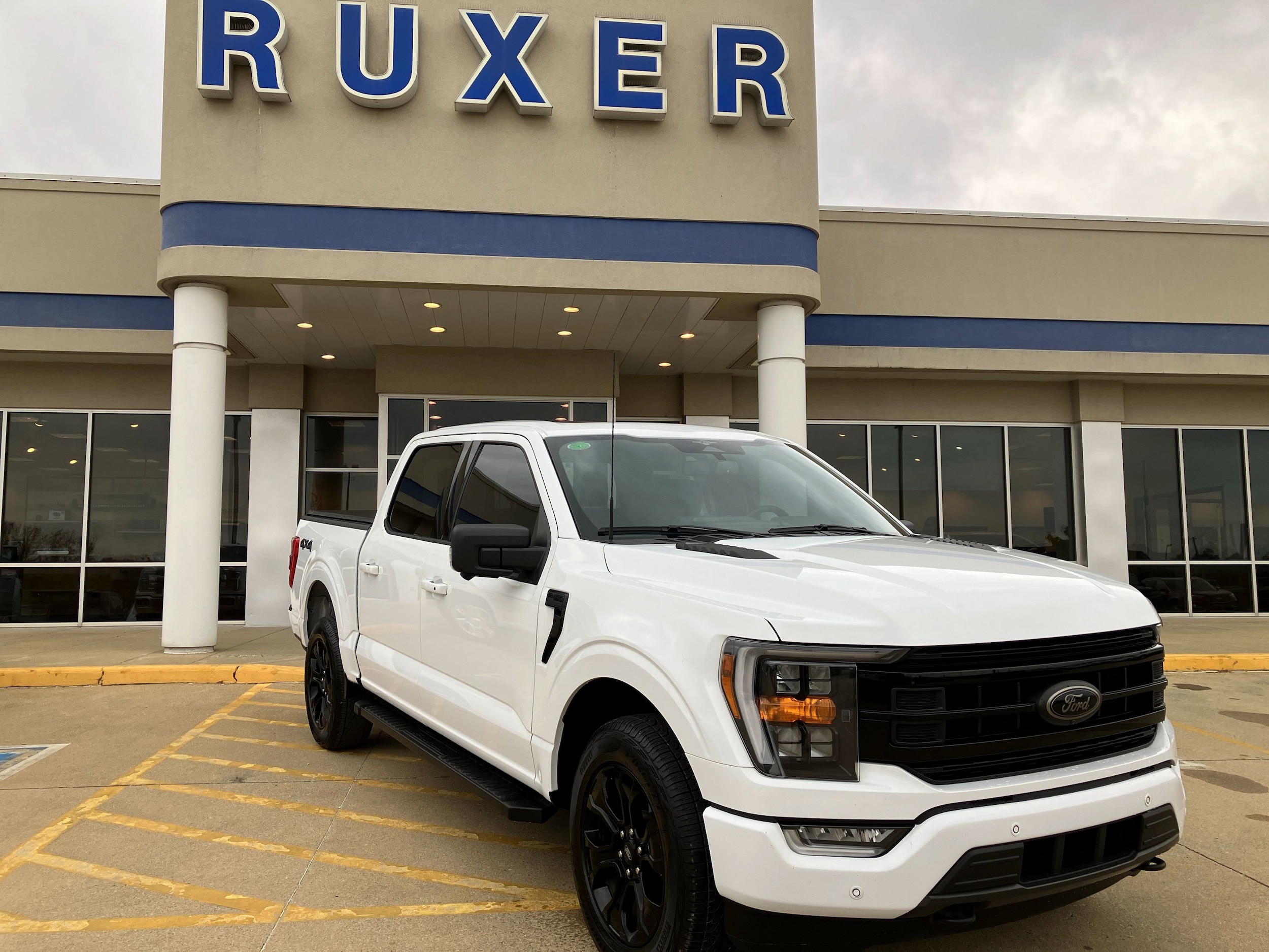 2023 Ford F-150 XLT's photo