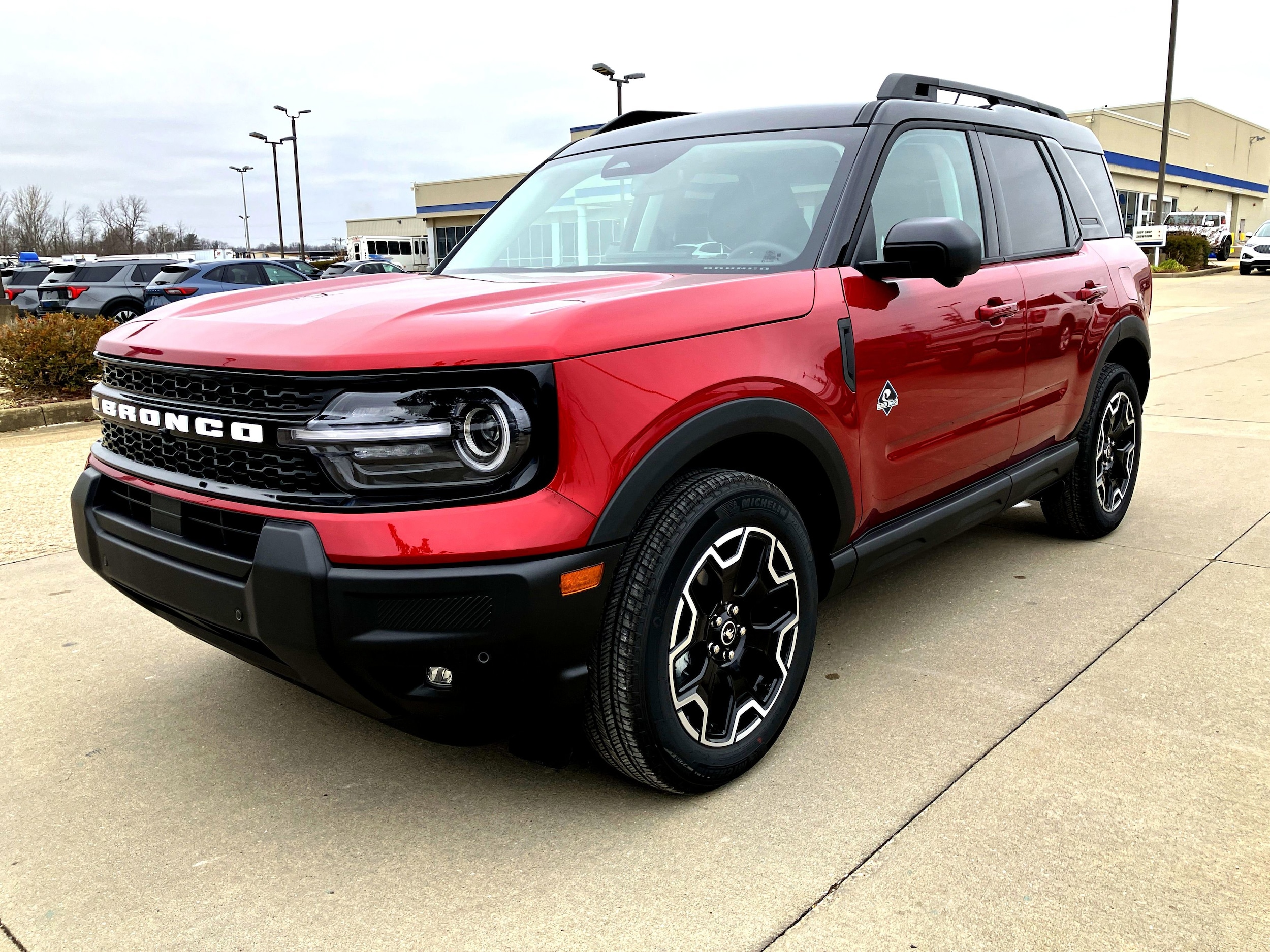 2025 Ford Bronco Sport Outer Banks's photo