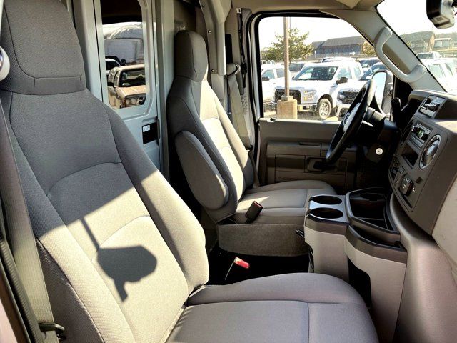2025 Ford E-Series Cutaway Base - Photo 20