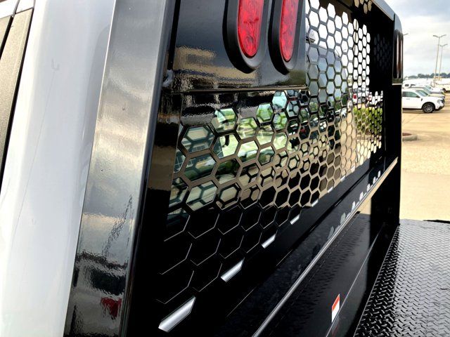 2024 Ford F-350 Super Duty Chassis Cab XL - Photo 32