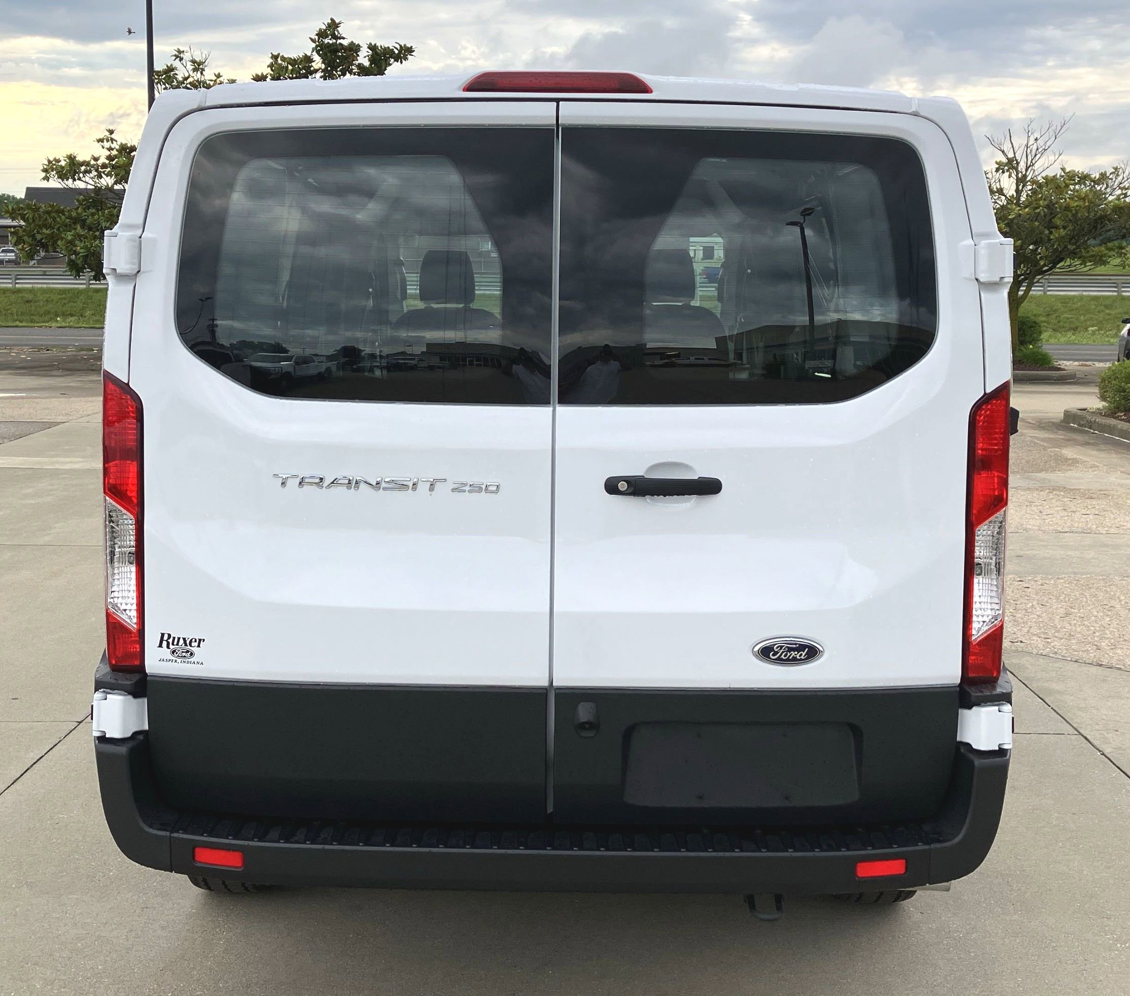 2025 Ford Transit Cargo Van photo 4