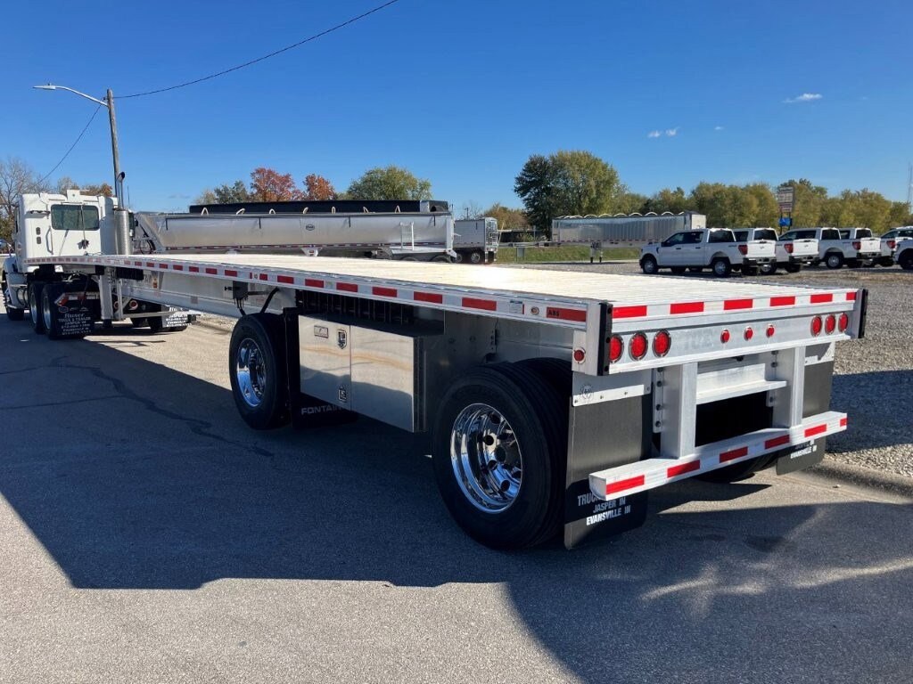 Used 2021 Fontaine Revolution 48' Aluminum Flatbed