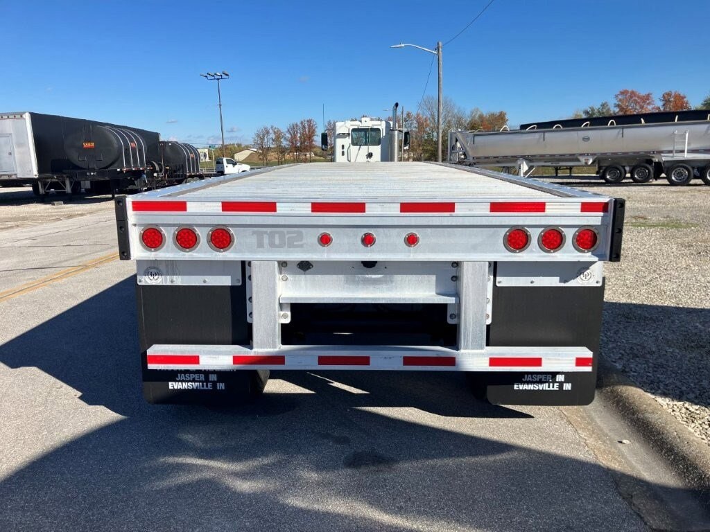 Used 2021 Fontaine Revolution 48' Aluminum Flatbed