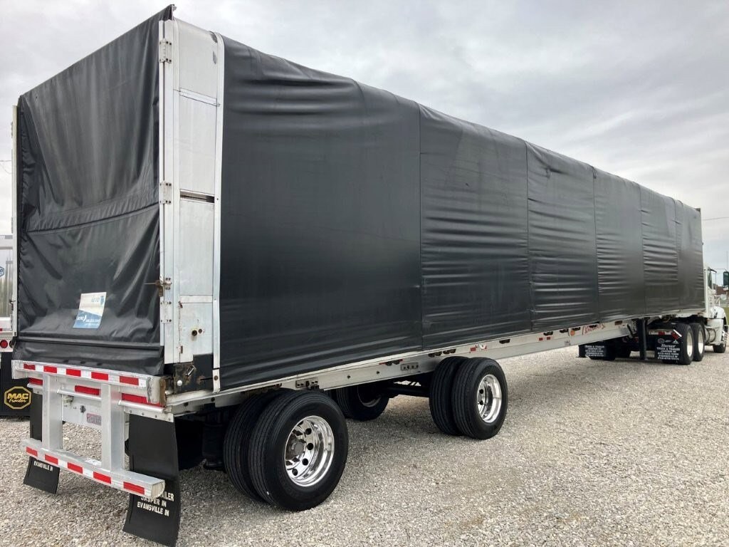 Used 2016 Fontaine Revolution 53' Conestoga