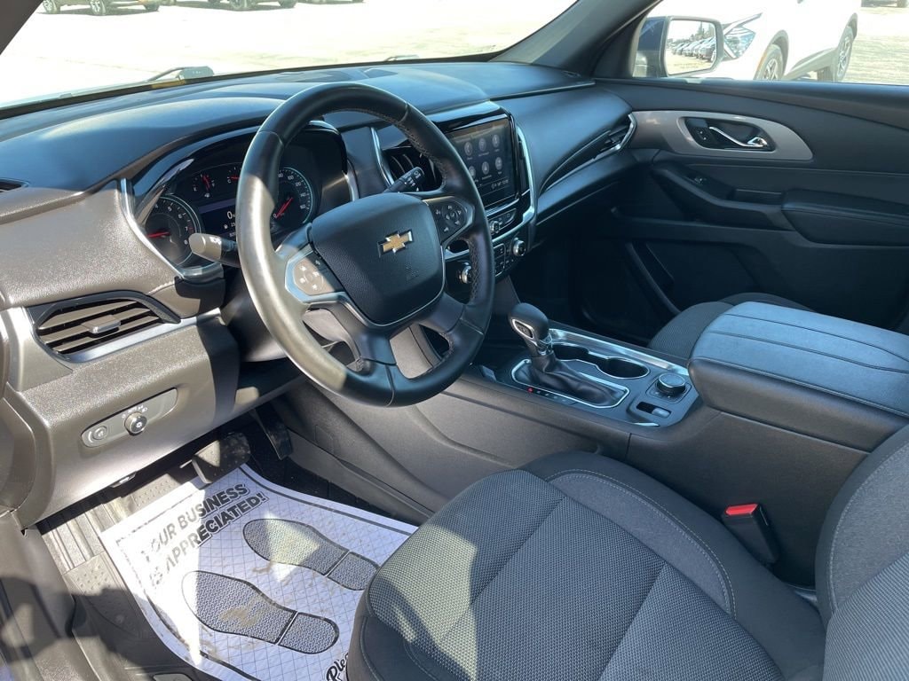 Used 2023 Chevrolet Traverse LT Cloth w/1LT SUV