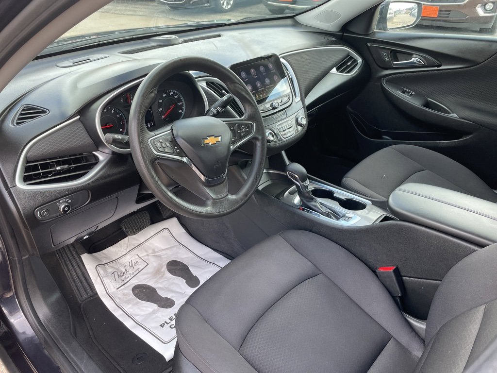 2023 Chevrolet Malibu 1LT photo 4