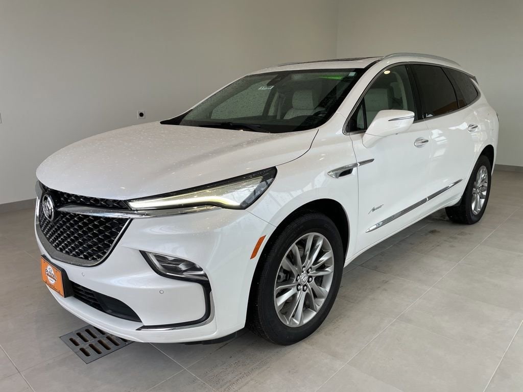 2023 Buick Enclave Avenir AWD's photo