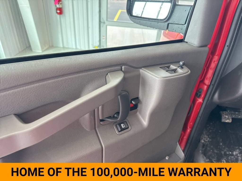 2025 Chevrolet Express Passenger LS - Photo 14
