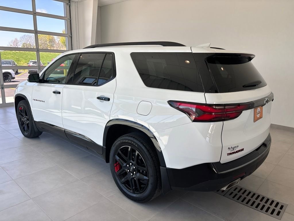 Used 2023 Chevrolet Traverse Premier SUV