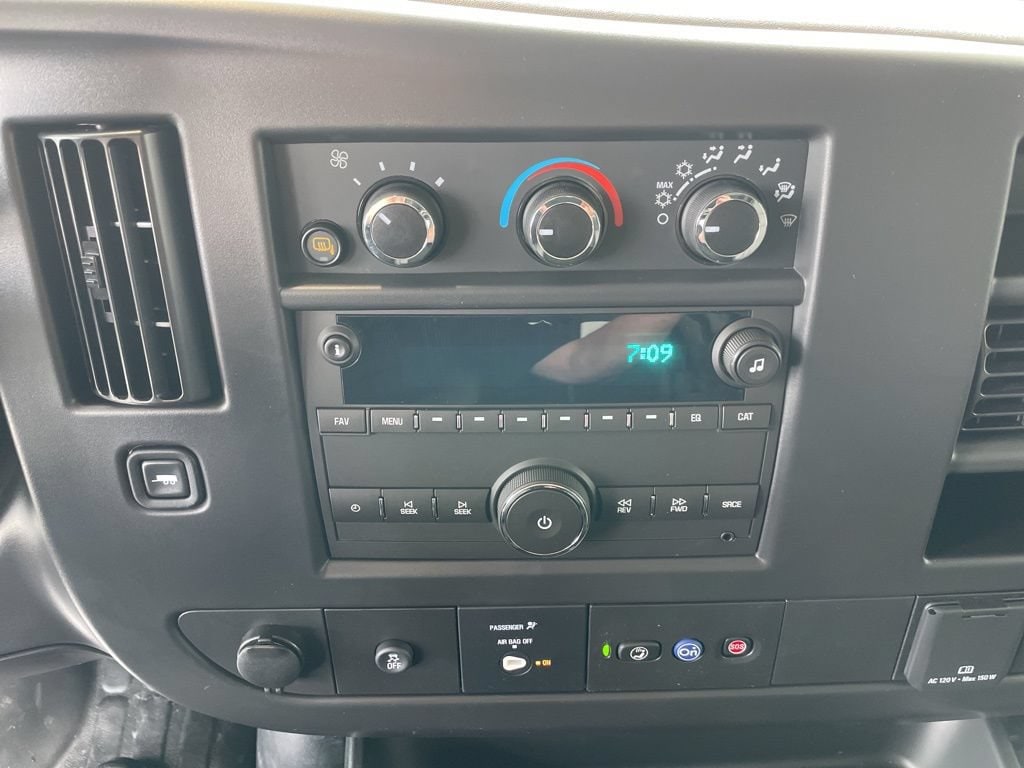 2025 Chevrolet Express Cargo Work Van - Photo 14