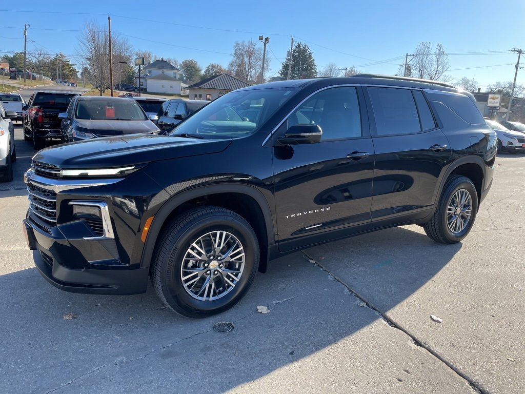 2026 Chevrolet Traverse LT's photo