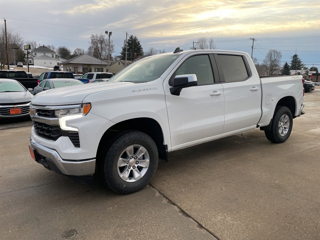 2026 Chevrolet Silverado LT's photo