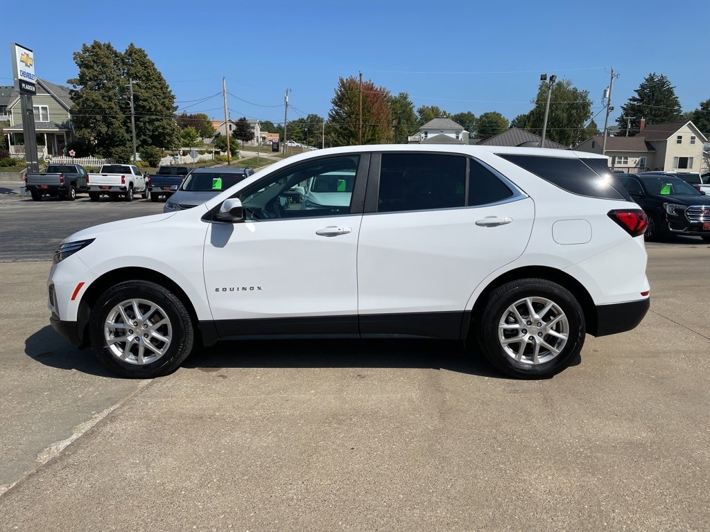 Used 2022 Chevrolet Equinox LT with VIN 3GNAXUEV3NL274144 for sale in Waukon, IA