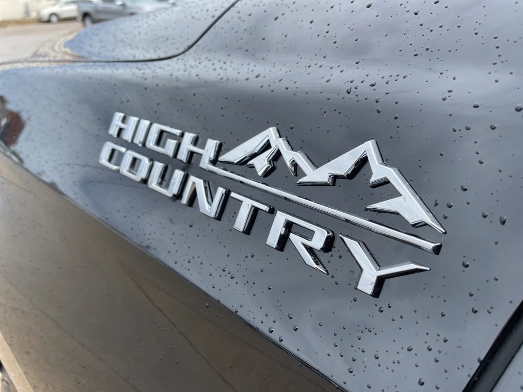 New 2026 Chevrolet Suburban High Country SUV