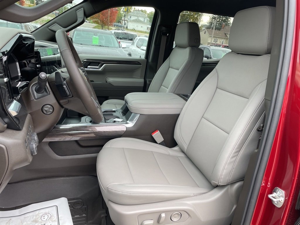 New 2026 Chevrolet Silverado 1500 LTZ Truck