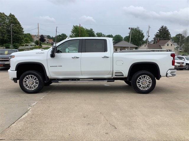 Used 2022 Chevrolet Silverado 2500HD High Country with VIN 1GC4YRE75NF297369 for sale in Waukon, IA