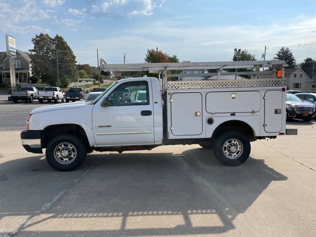 Used 2006 Chevrolet Silverado 2500HD LT1 with VIN 1GCHK24U16E281372 for sale in Waukon, IA