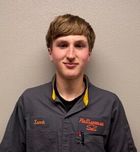 Staff member Isaak  from ID_c537fffe9c86