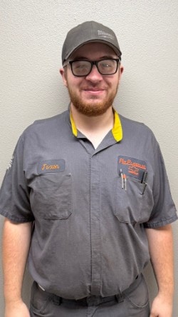 Staff member Jaxon from ID_c537fffe9c86