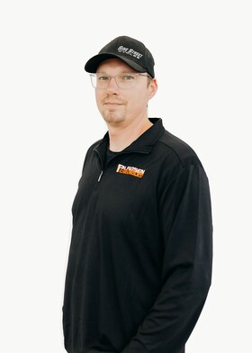 Staff member Dan from ID_58b26a0d745f