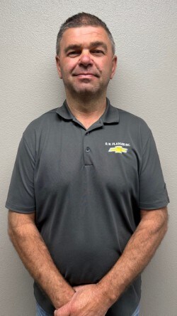 Staff member Curt from ID_8bb830effb0f