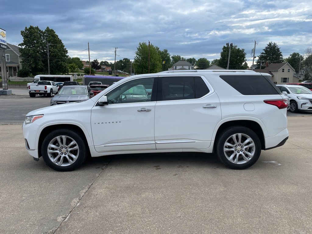 Used 2018 Chevrolet Traverse High Country with VIN 1GNEVKKW8JJ123746 for sale in Waukon, IA