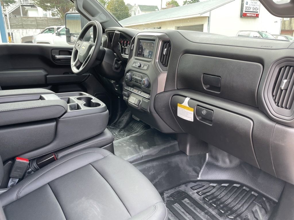 2025 Chevrolet Silverado 3500 HD Work Truck - Photo 20