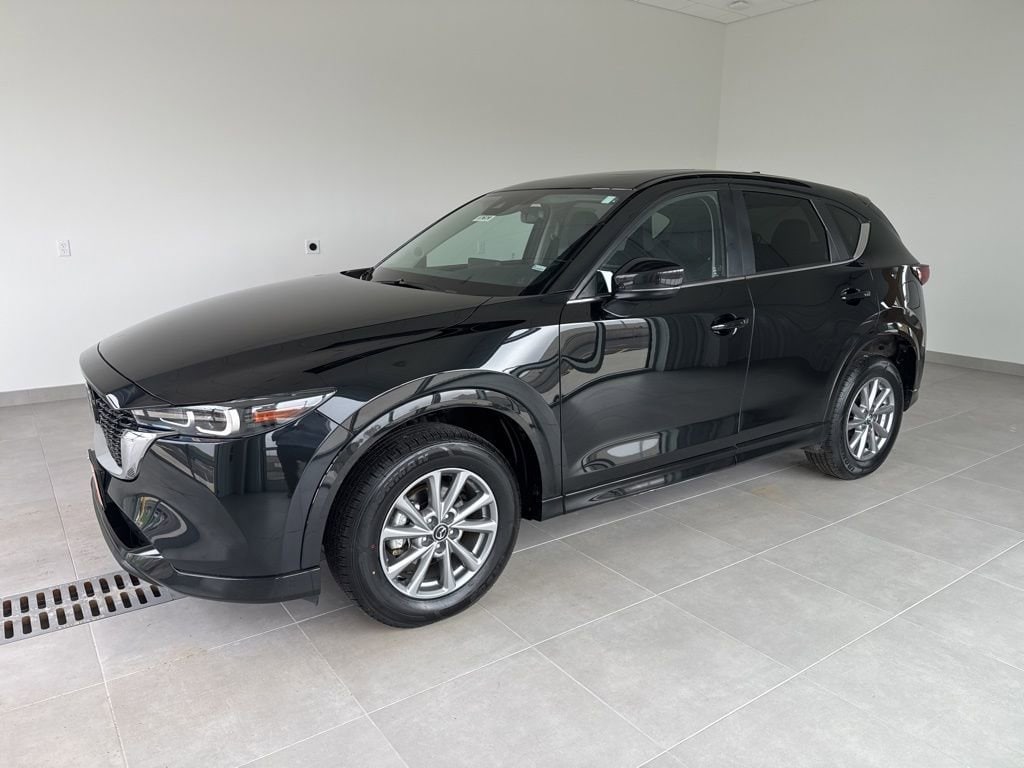 2025 Mazda CX-5 S Preferred package Auto AWD's photo