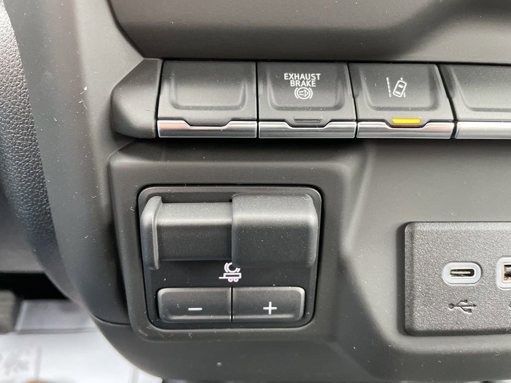 2025 Chevrolet Silverado 3500HD Work Truck - Photo 10
