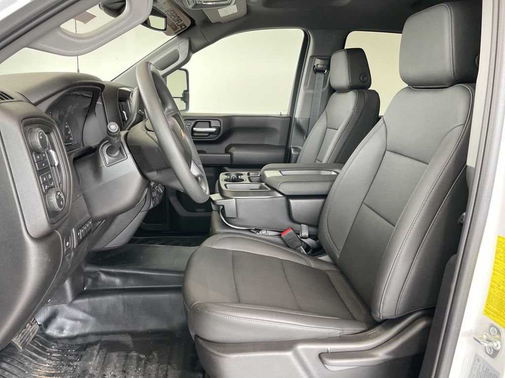 2025 Chevrolet Silverado 3500 HD Work Truck - Photo 9
