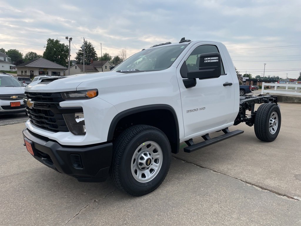 2025 Chevrolet Silverado 3500 HD WT