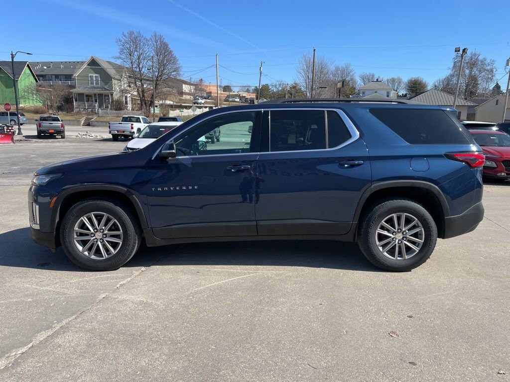 Used 2023 Chevrolet Traverse LT Cloth w/1LT SUV