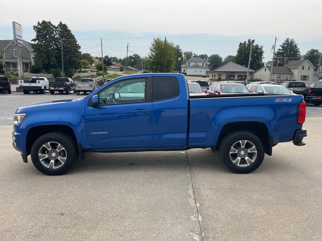 2019 Chevrolet Colorado Z71 photo 2