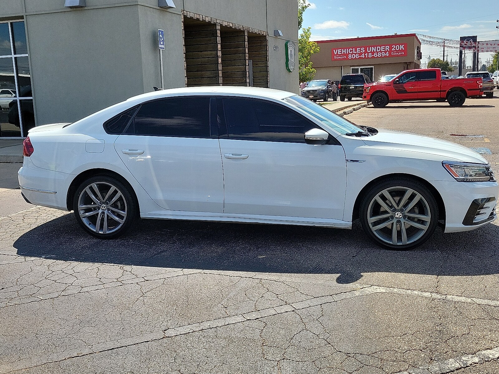 2018 Volkswagen Passat 2.0T S photo 2