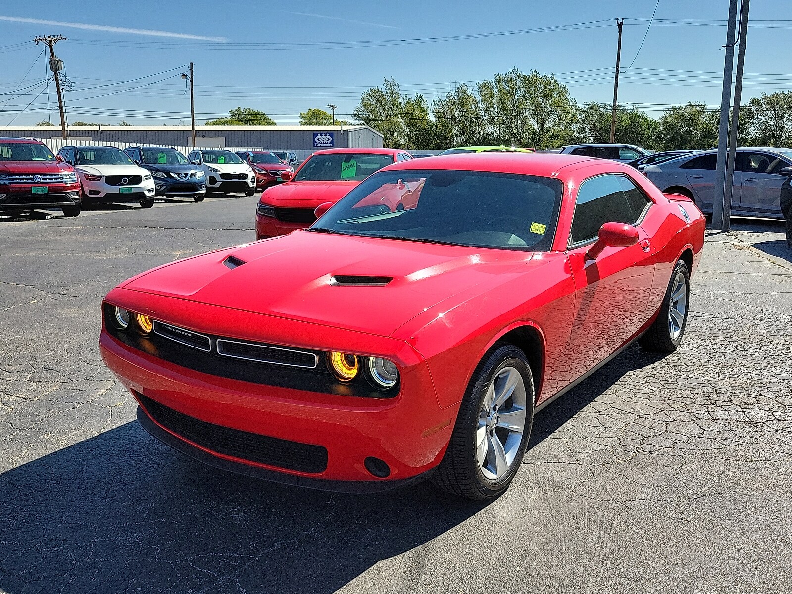 2022 Dodge Challenger SXT photo 3