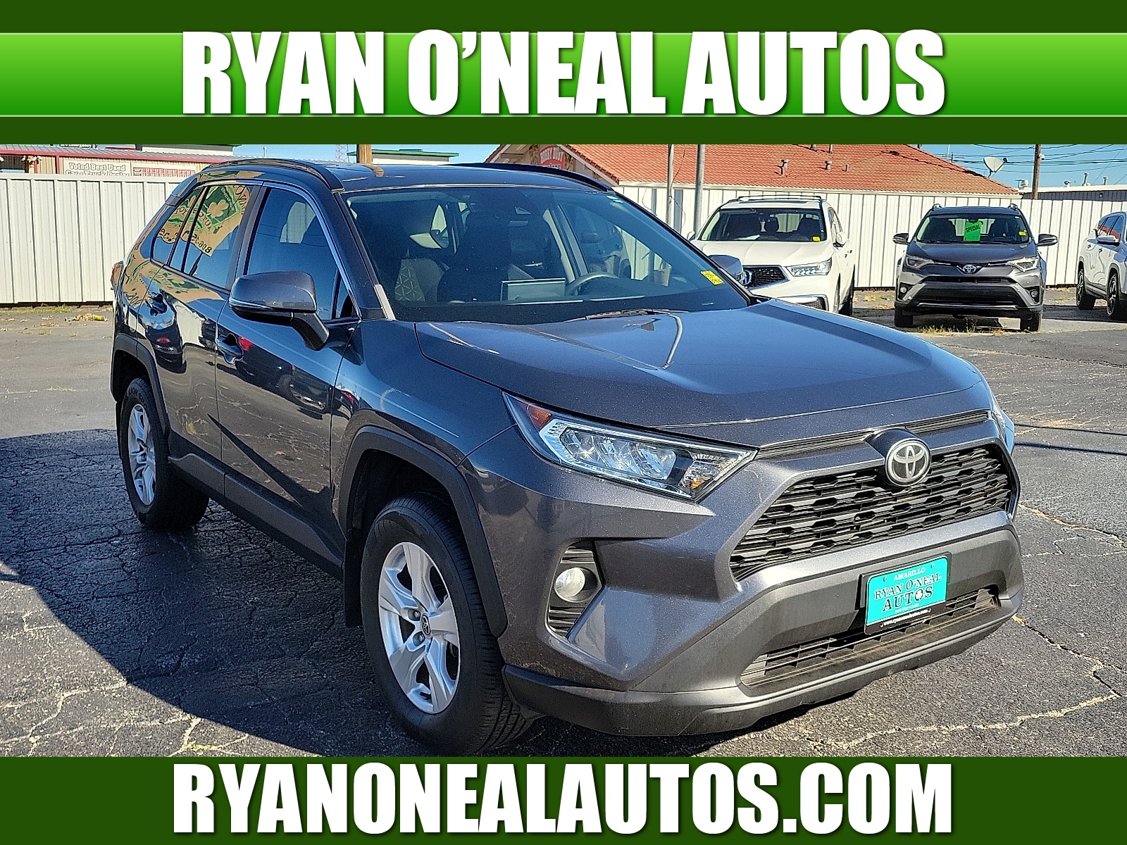 2021 Toyota RAV4 XLE's photo