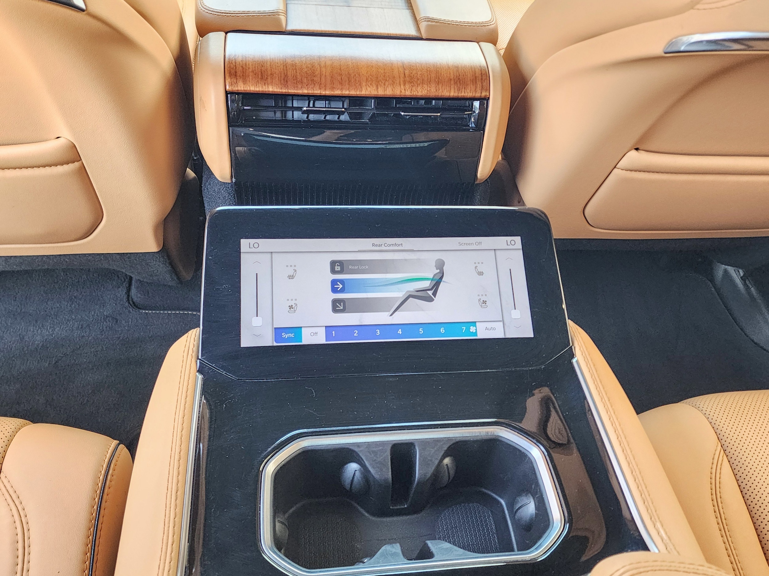 2024 Jeep Grand Wagoneer Series III - Photo 6