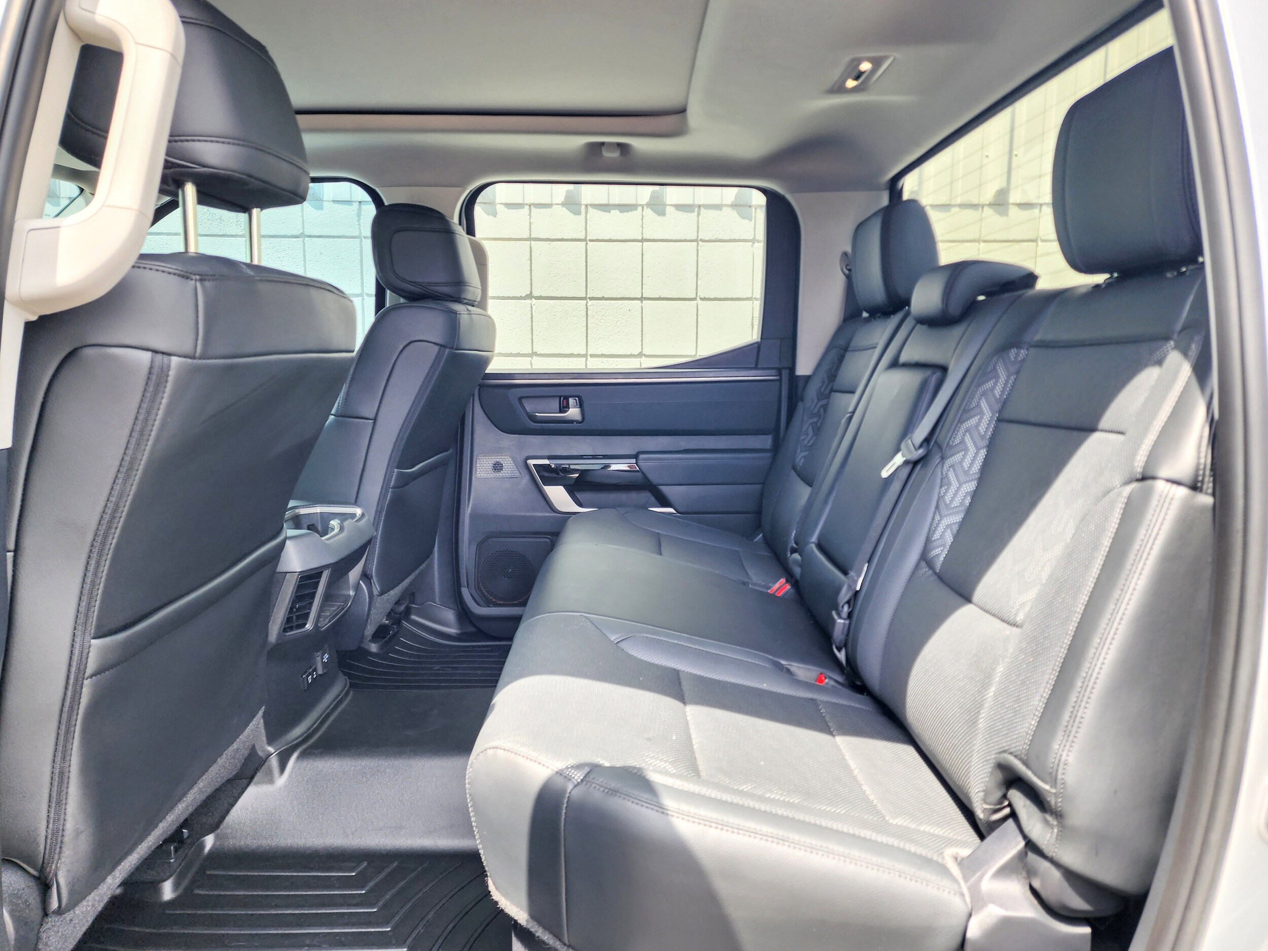2024 Toyota Tundra Limited photo 4