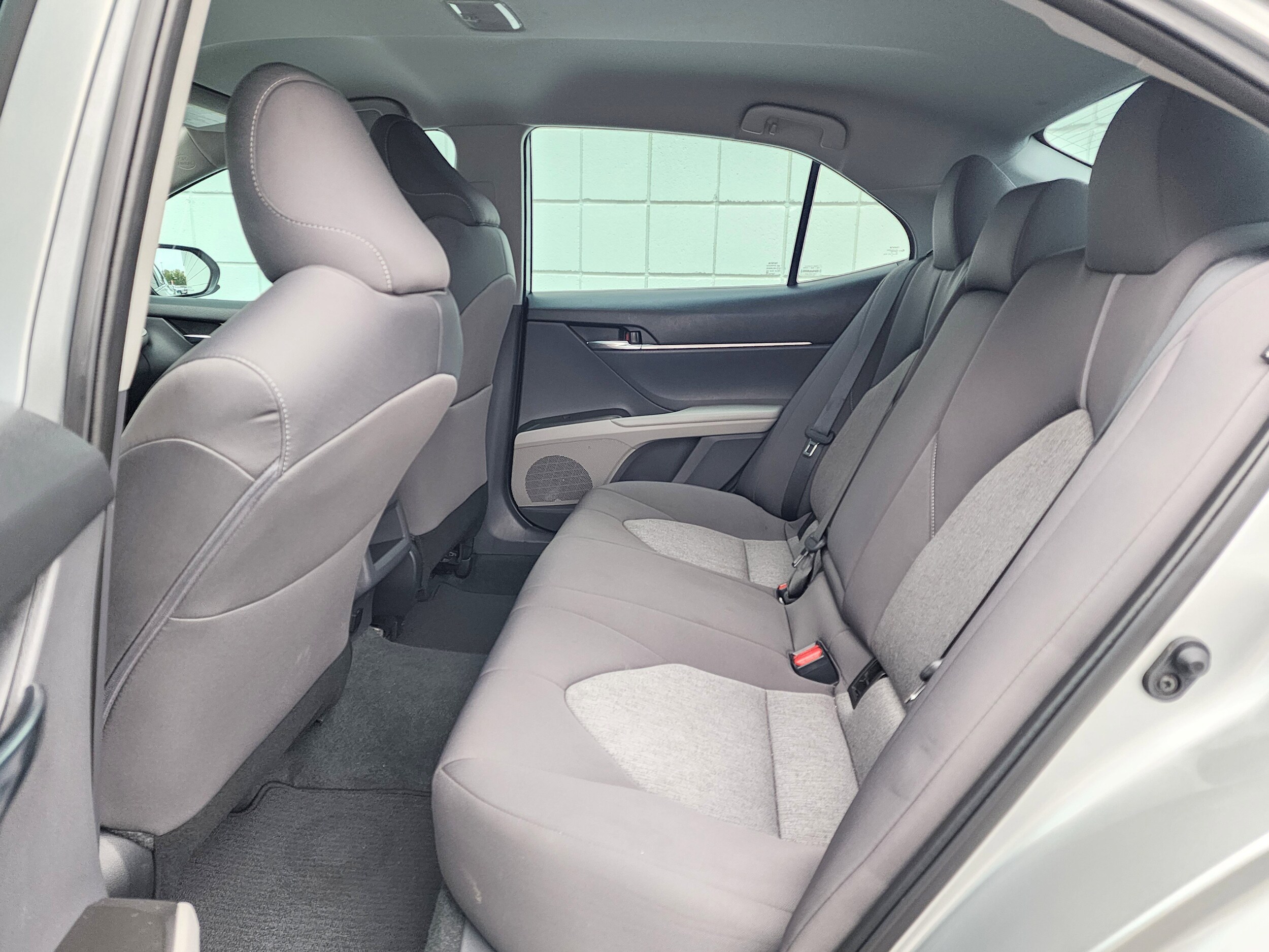 2022 Toyota Camry LE photo 4