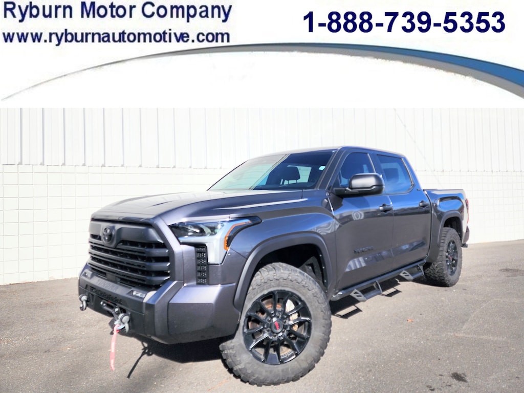 Used 2023 Toyota Tundra 4WD SR5 SR5 CrewMax 5.5 Bed