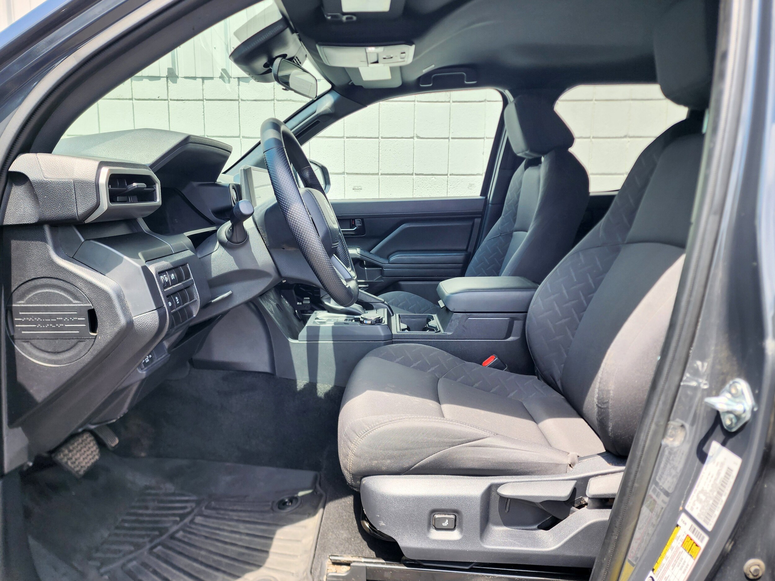 2024 Toyota Tacoma SR Double Cab photo 2
